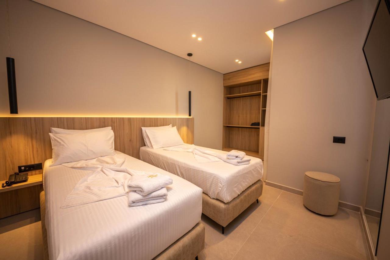 Hotel Portanova Sarande Exterior photo