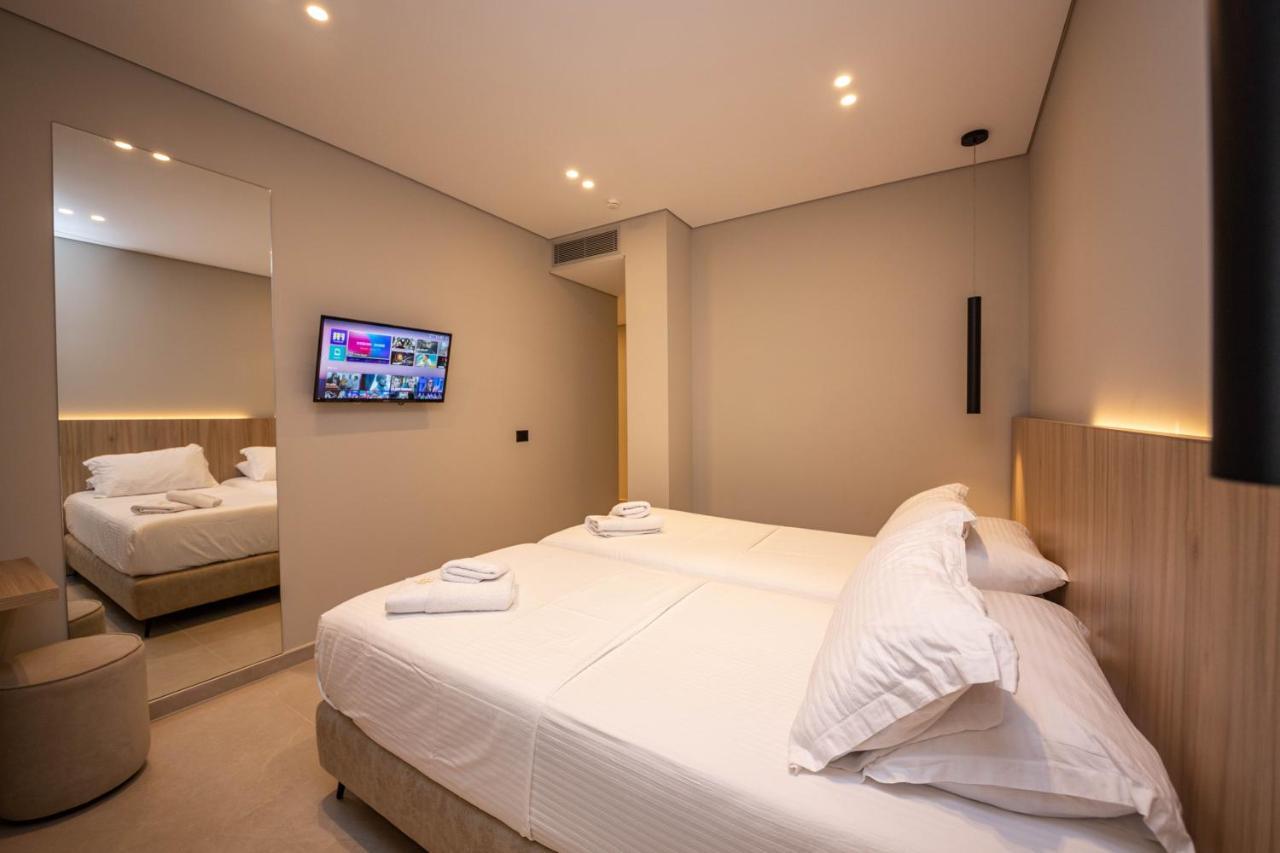 Hotel Portanova Sarande Exterior photo